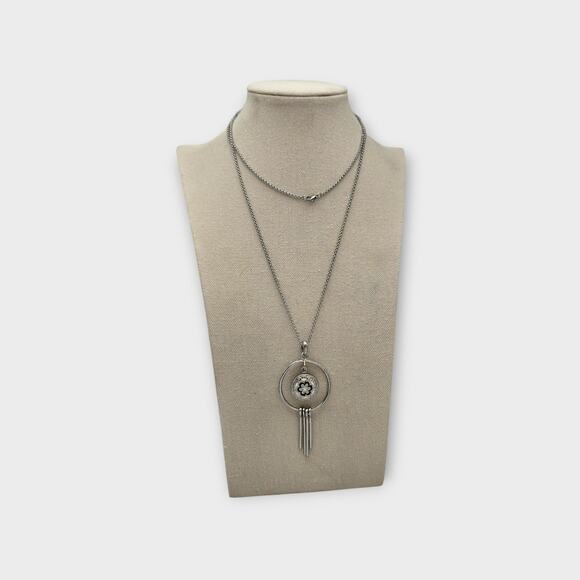 Geometric Floral Pendant Silver Necklace – Modern Boho Layered Style - Picture 3 of 8